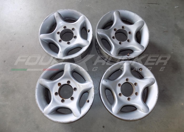 Spazzole alternatore Mitsubishi Pajero L040 a un prezzo conveniente online