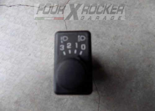 Pulsante 25190 0F000 interruttore regolazione altezza luci fari Nissan Terrano 2 2.7td 97>99