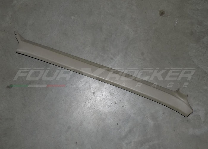 Coppia cover plastiche piantoni parabrezza Nissan King Cab D21 - immagine 3