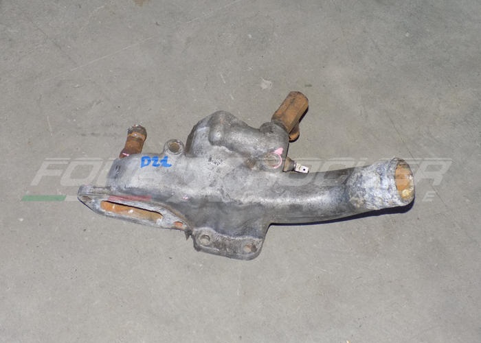 Gruppo cover portatermostato Nissan King Cab D21 2.5td