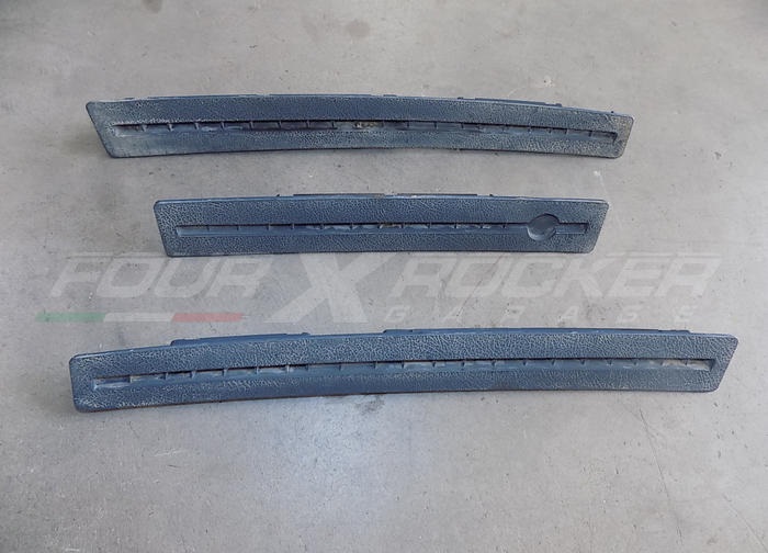 Kit bocchette aria superiore cruscotto Nissan King Cab D21