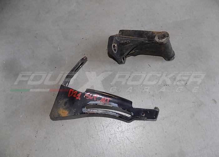 Kit staffe supporto alternatore Nissan King Cab D21