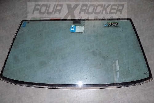 Parabrezza Nissan King Cab D21