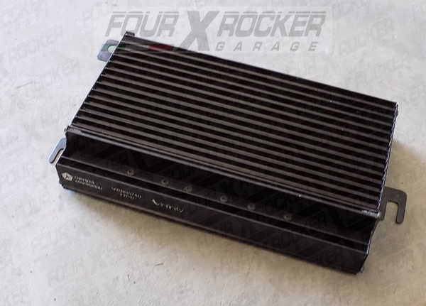 Amplificatore stereo autoradio 56038407AD Jeep Grand Cherokee WJ 99>04