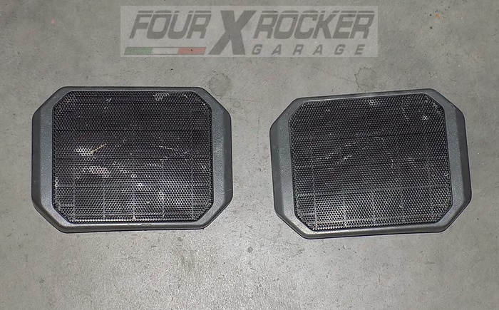 Coppia cover casse pannelli fiancata posteriore Mitsubishi Pajero 2