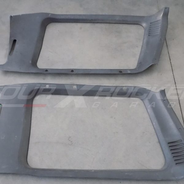 Coppia cover pannelli rivestimento posteriore vetri laterali MB645815 - MB645816 Mitsubishi Pajero 2