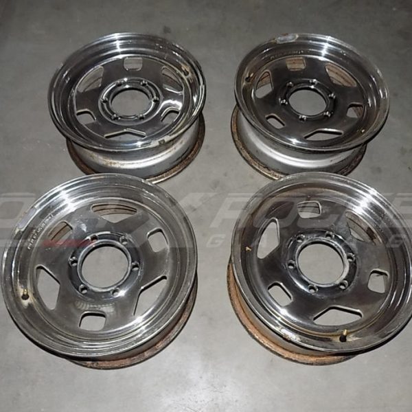 N&deg;4 cerchi in ferro cromati 15X6 Isuzu Trooper 87>91